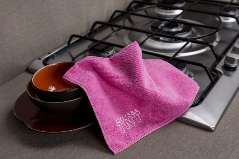 Panno in microfibra per bagni, cucine e specchi